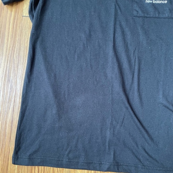 New Balance Black T-Shirt - Picture 3 of 11